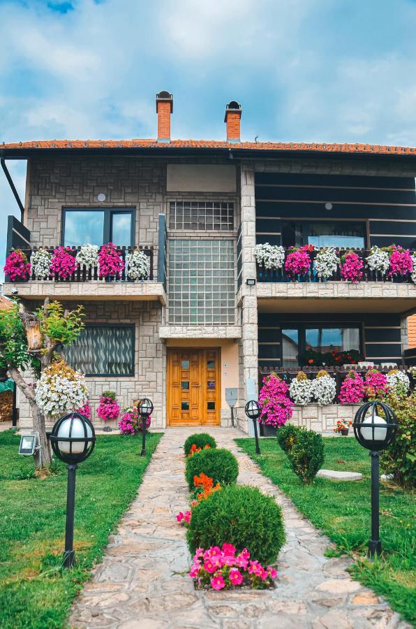 Vila Petunija Sjenica Kültér fotó